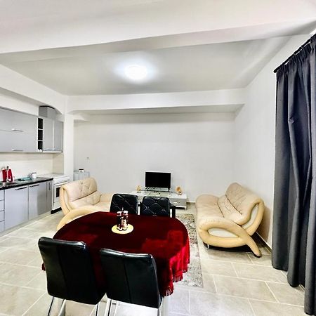 בראט Kristian Apartments מראה חיצוני תמונה