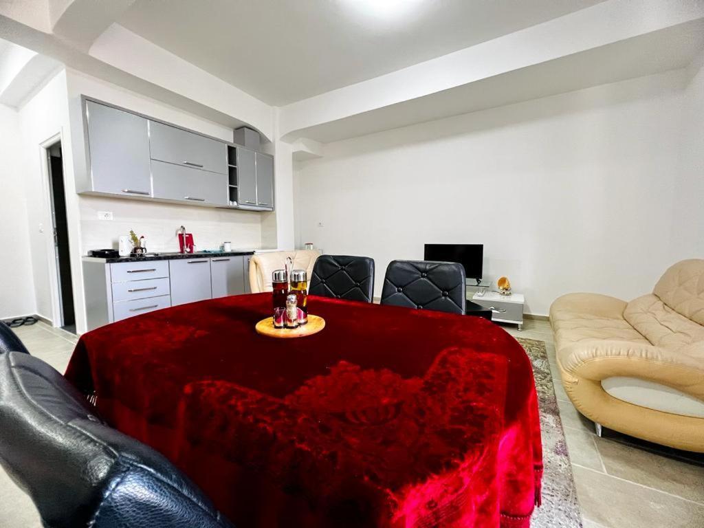 בראט Kristian Apartments מראה חיצוני תמונה