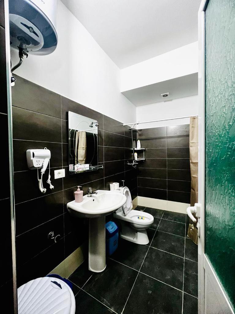 בראט Kristian Apartments מראה חיצוני תמונה